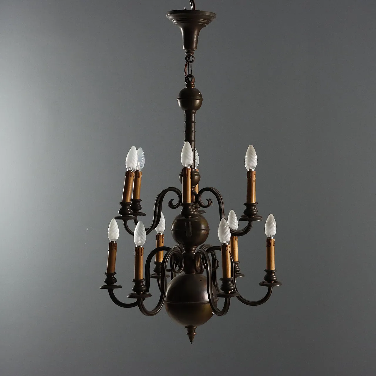 Lampadario in bronzo, '900 5