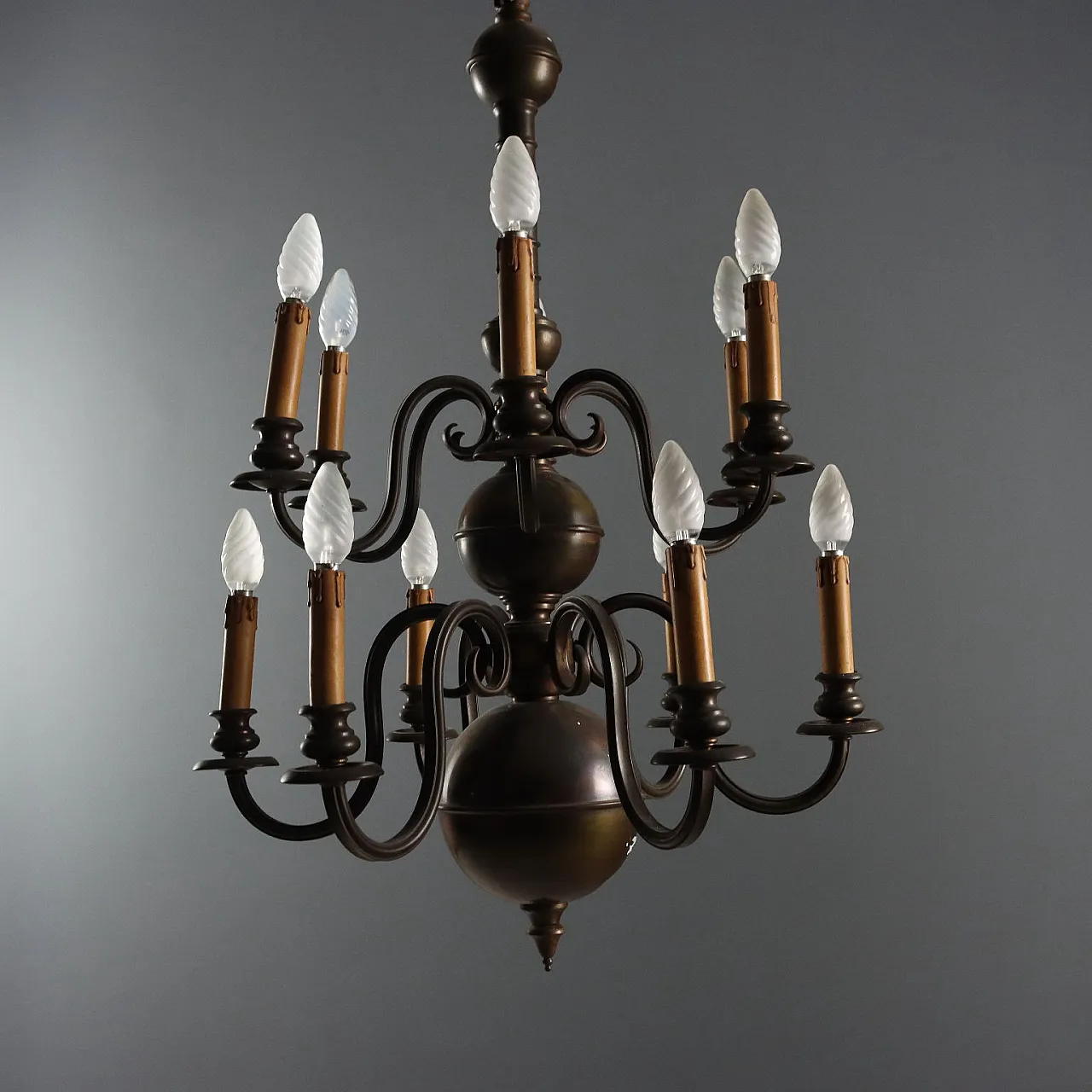 Lampadario in bronzo, '900 6