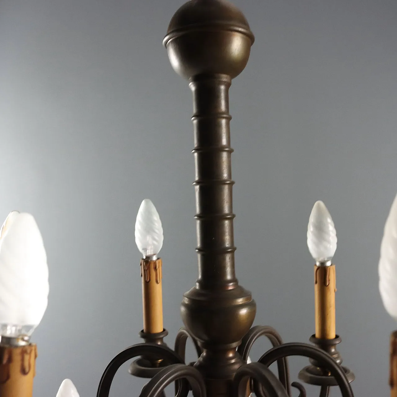 Lampadario in bronzo, '900 7