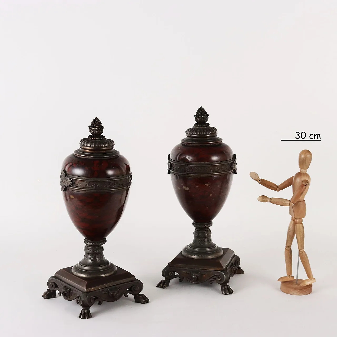 Pair of Rouge Griotte marble vases on bronze-patinated metal base, late 19th century 2