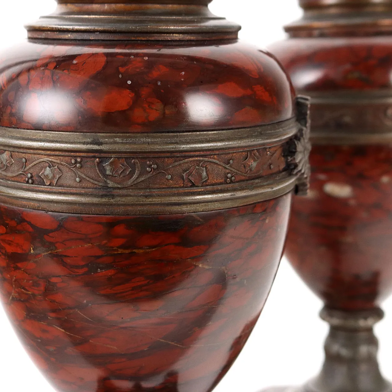 Pair of Rouge Griotte marble vases on bronze-patinated metal base, late 19th century 5
