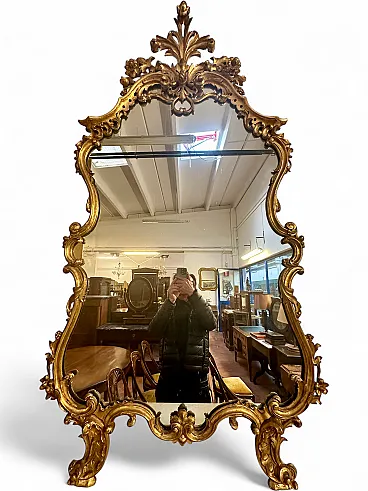 Carved golden leaf mirror, Piedmont, early 20th century