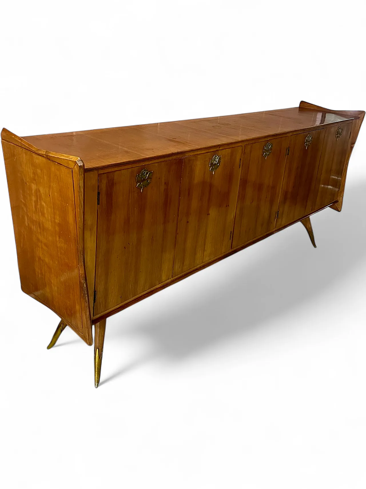 Sideboard by Vittorio Dassi in maple, brass friezes and feet, 1950s 13