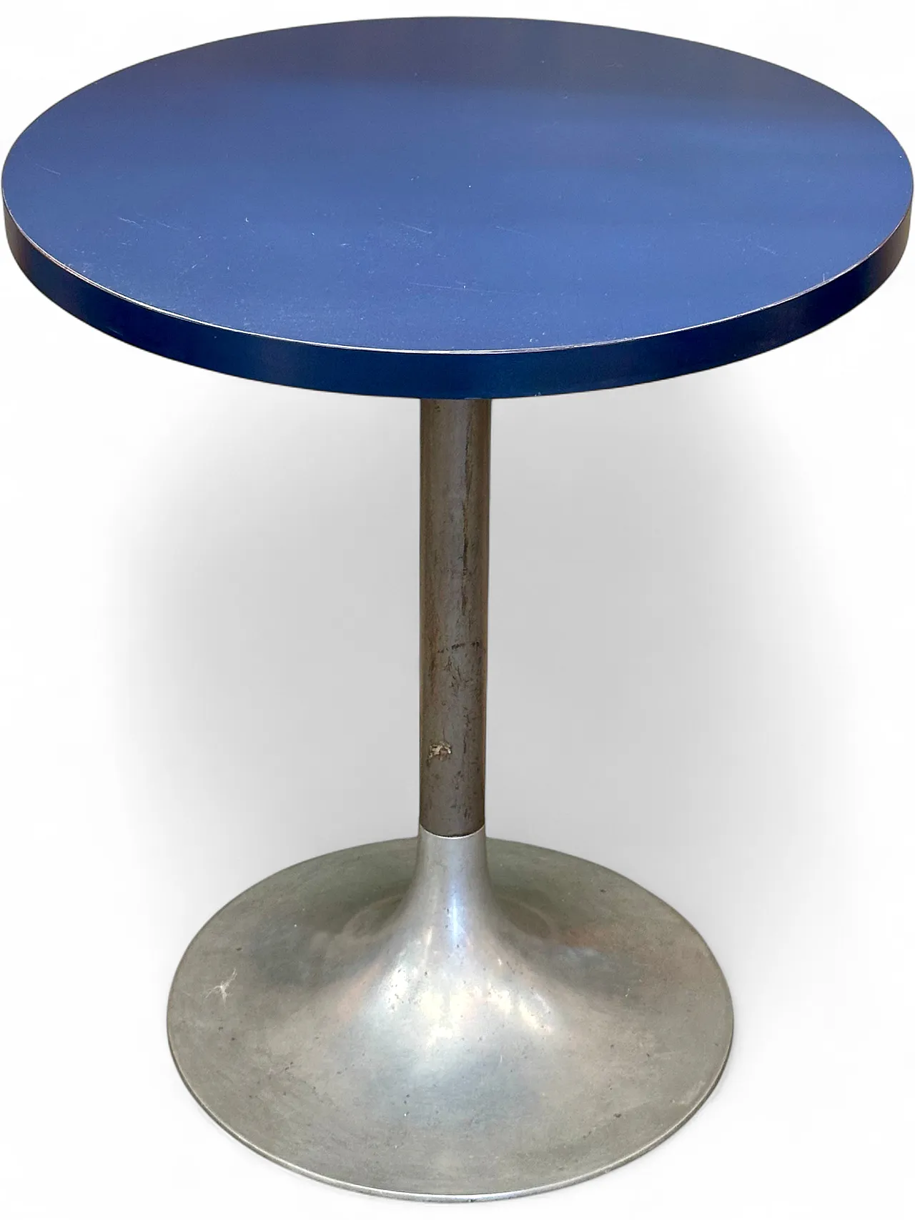 Tulip coffee table, blue lacquered top, metal stem, Italy, 1970s 5