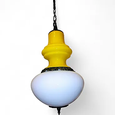 Pendant lamp in opaline glass and brass. Italy, 60s