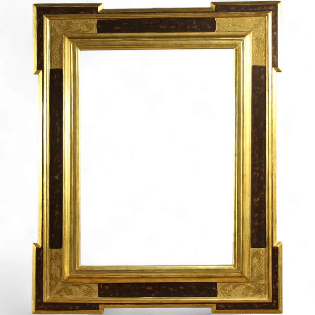 Italian gilded and painted frame, 20th century 16