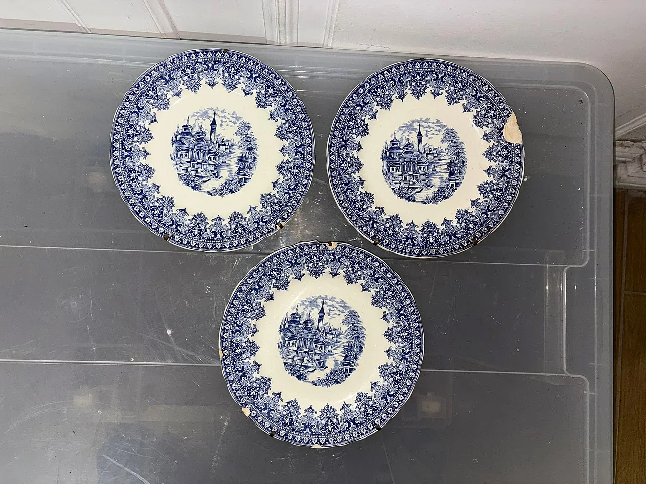 Trio of Laveno dishes, 30s 1