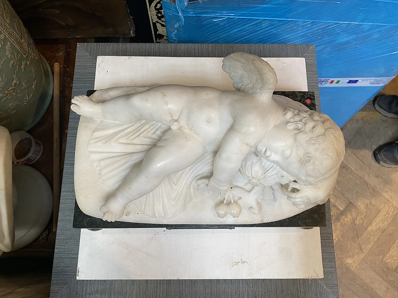 Sculpture of the sleeping Cherub, 18th century 2
