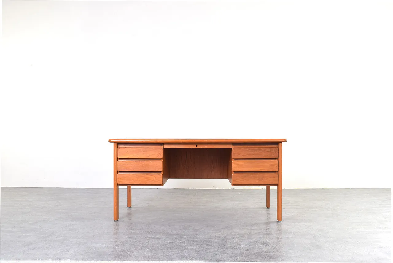 Scrivania Mid-Century in teak, Danimarca, anni '70. 1