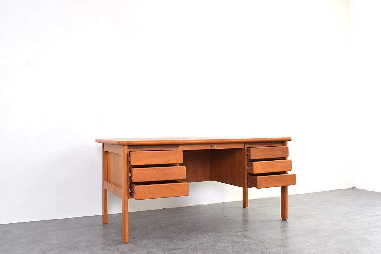 Scrivania Mid-Century in teak, Danimarca, anni '70. 11