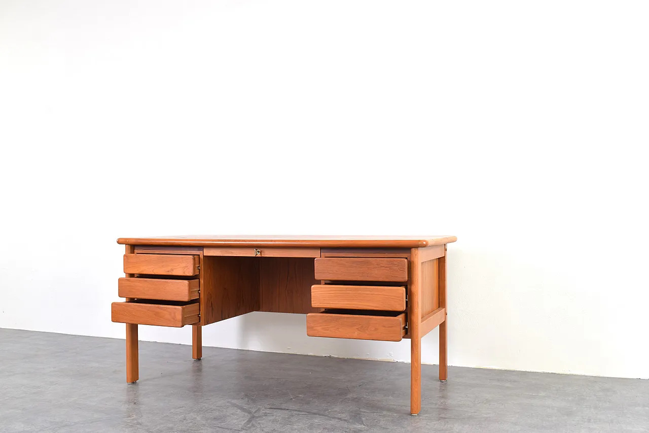 Scrivania Mid-Century in teak, Danimarca, anni '70. 12