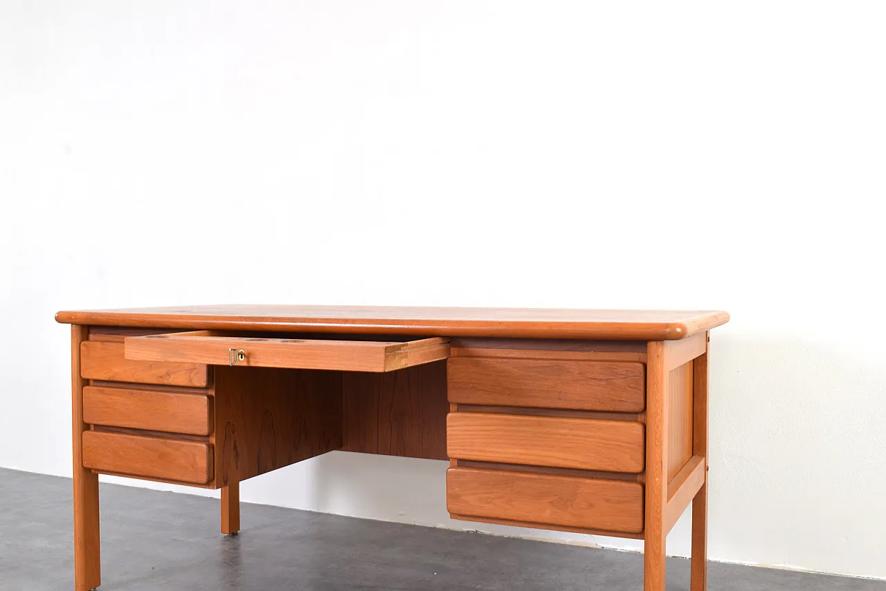 Scrivania Mid-Century in teak, Danimarca, anni '70. 15