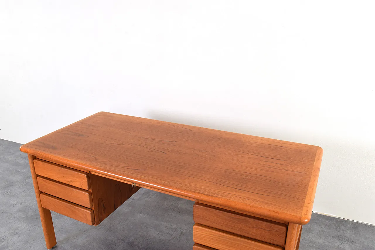 Scrivania Mid-Century in teak, Danimarca, anni '70. 17