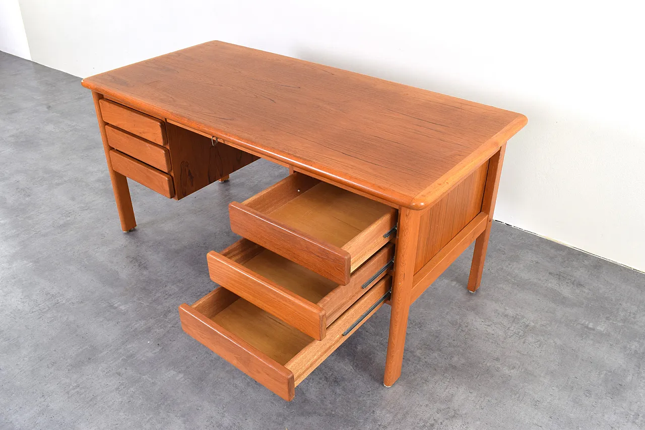Scrivania Mid-Century in teak, Danimarca, anni '70. 19
