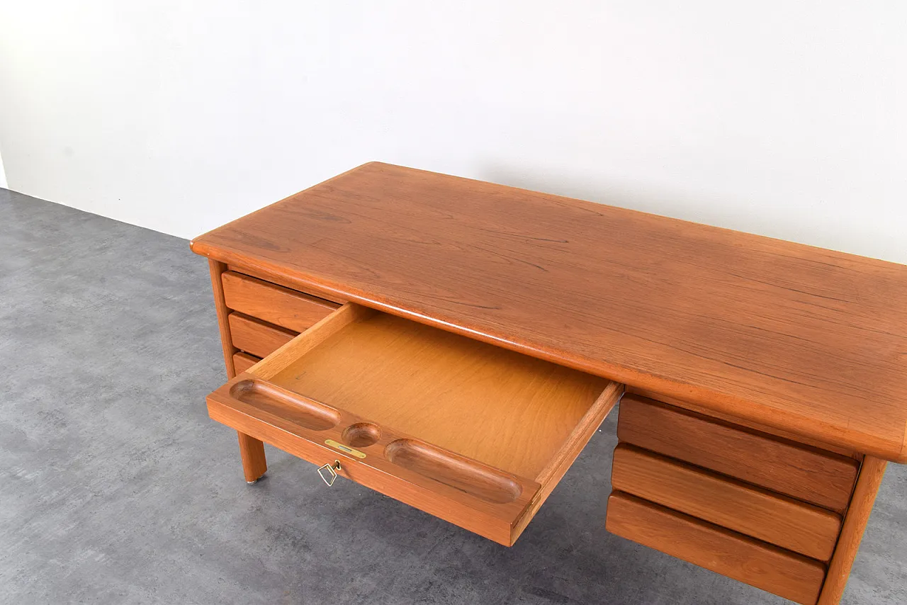 Scrivania Mid-Century in teak, Danimarca, anni '70. 20