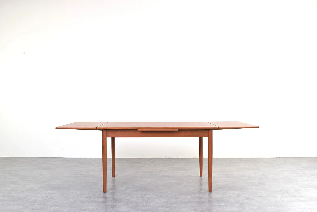 Tavolo da pranzo allungabile in teak di Rogenstrup Möbelfabrik, Danimarca, anni '60 2