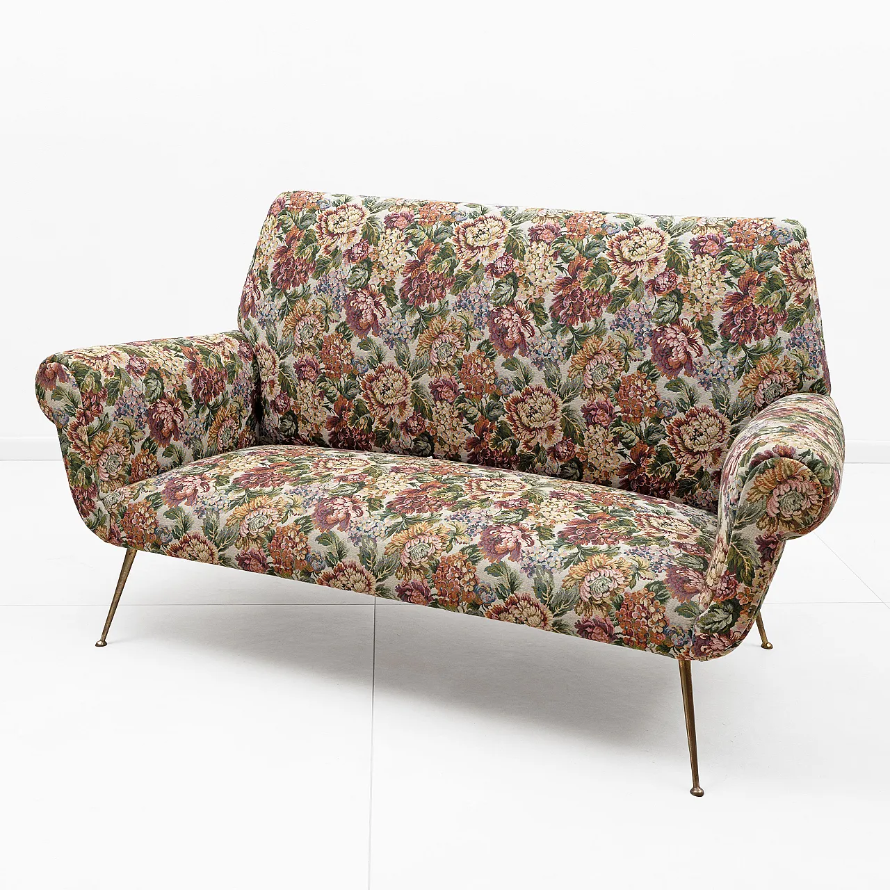 Mid-century modern Italian sofa by Gigi Radice for Minotti, 50s 1