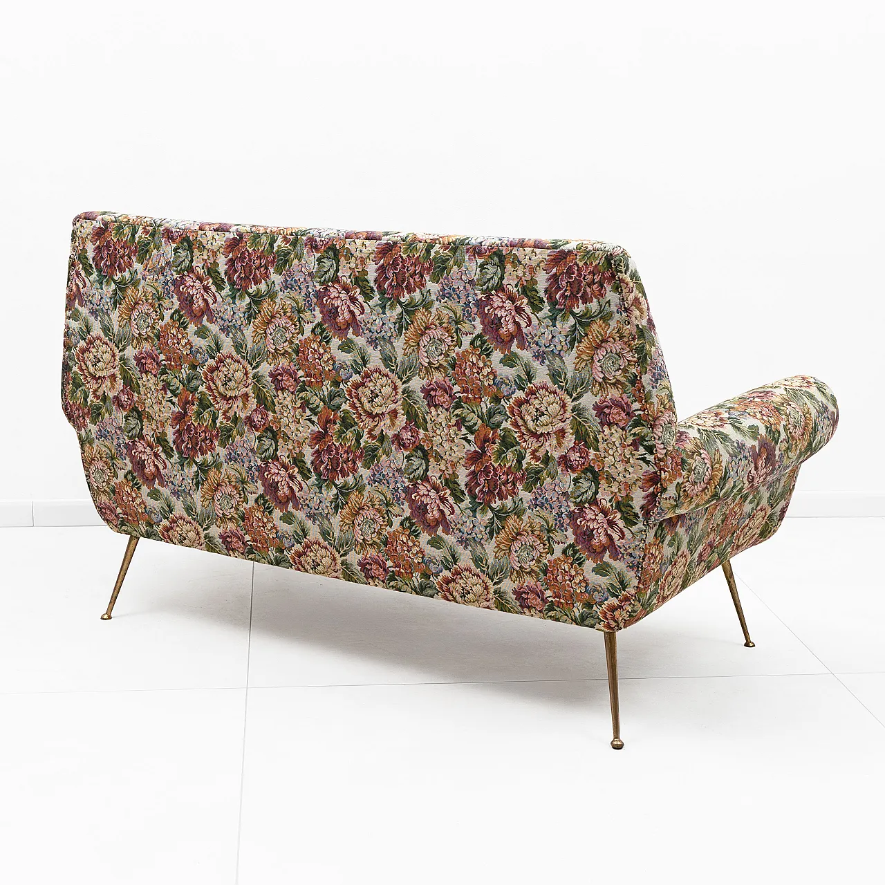 Mid-century modern Italian sofa by Gigi Radice for Minotti, 50s 4