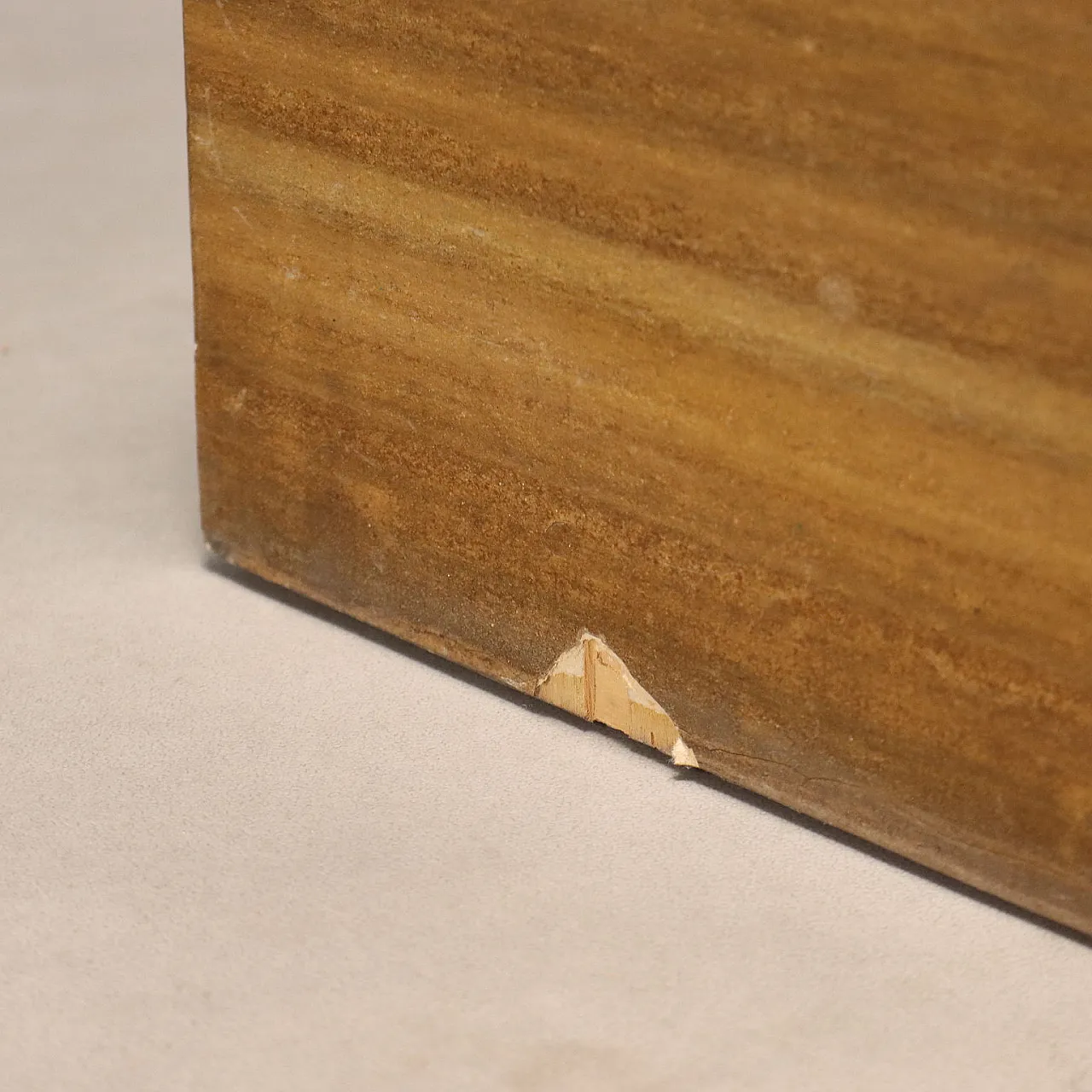Comodino in legno esotico, primo '900 10