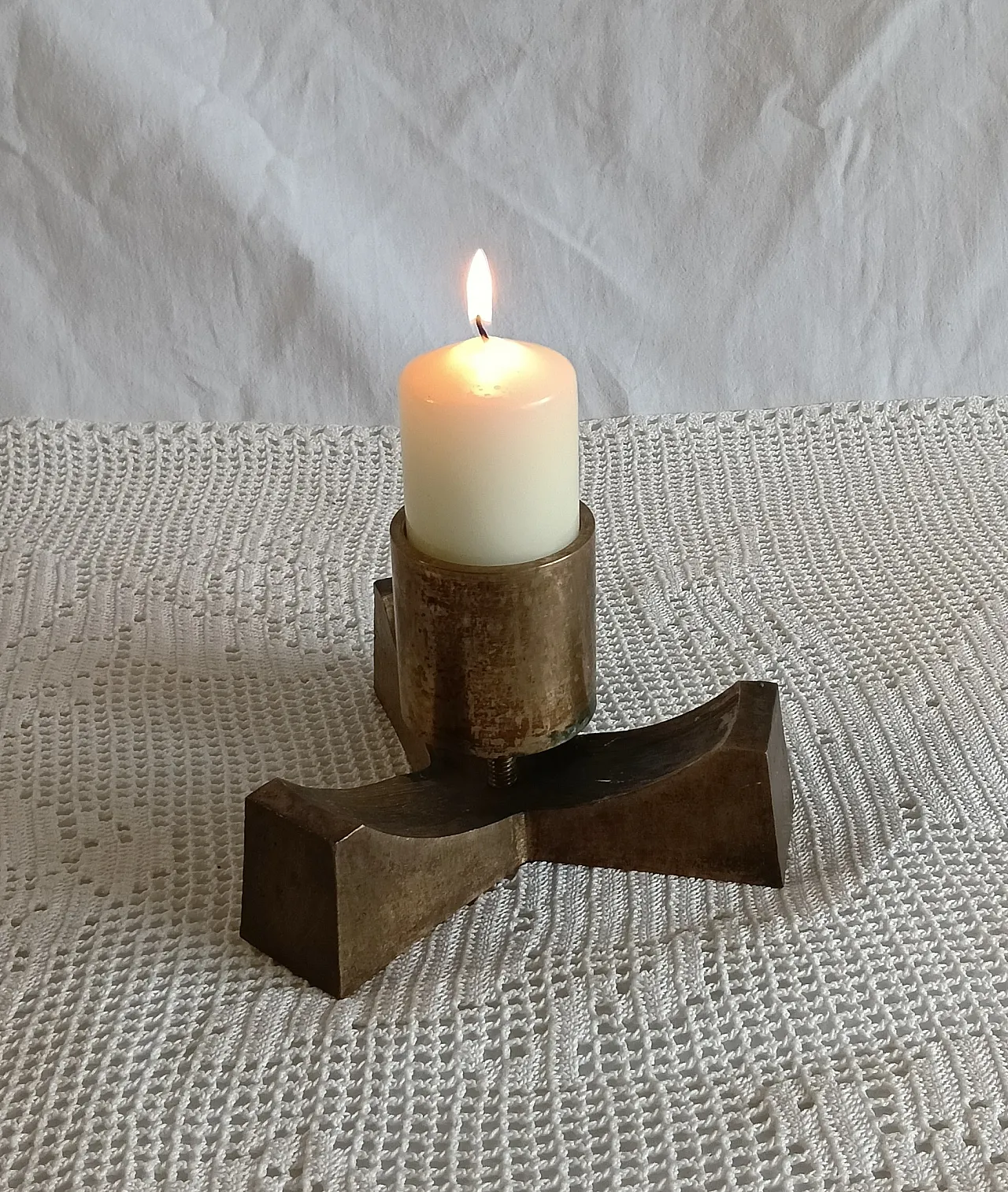 Portacandele in ottone massiccio, anni '60 1