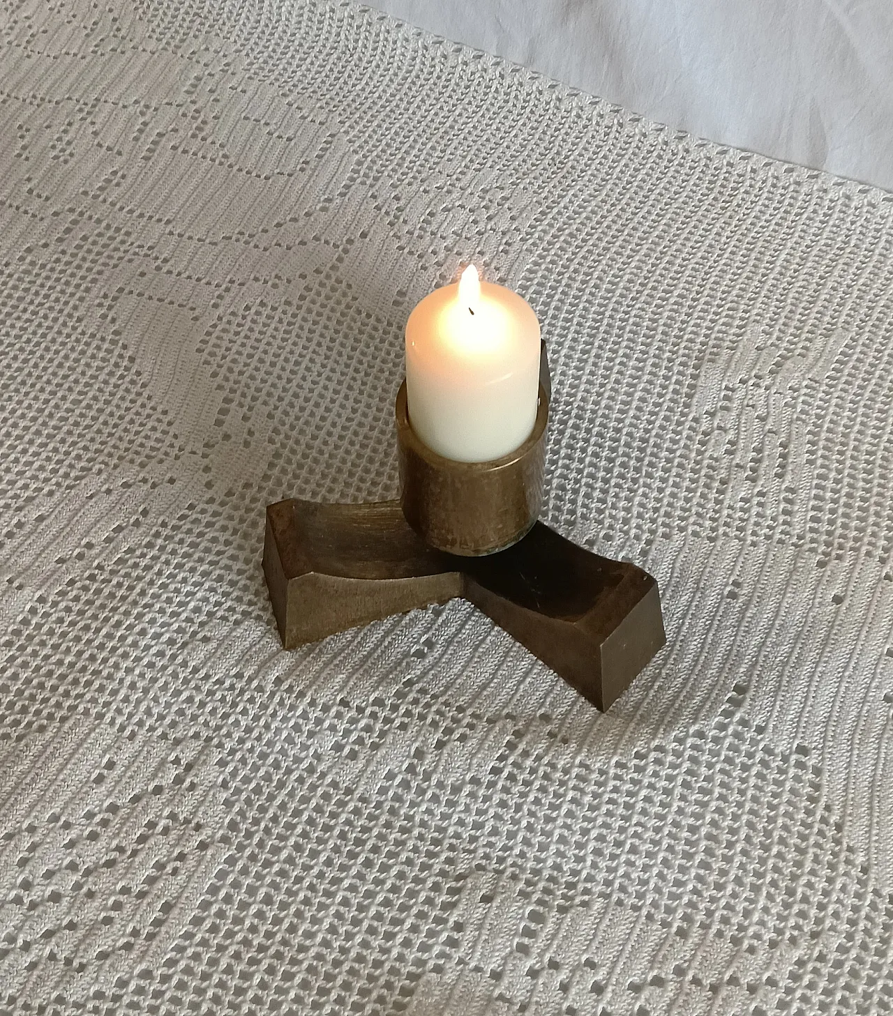 Portacandele in ottone massiccio, anni '60 6