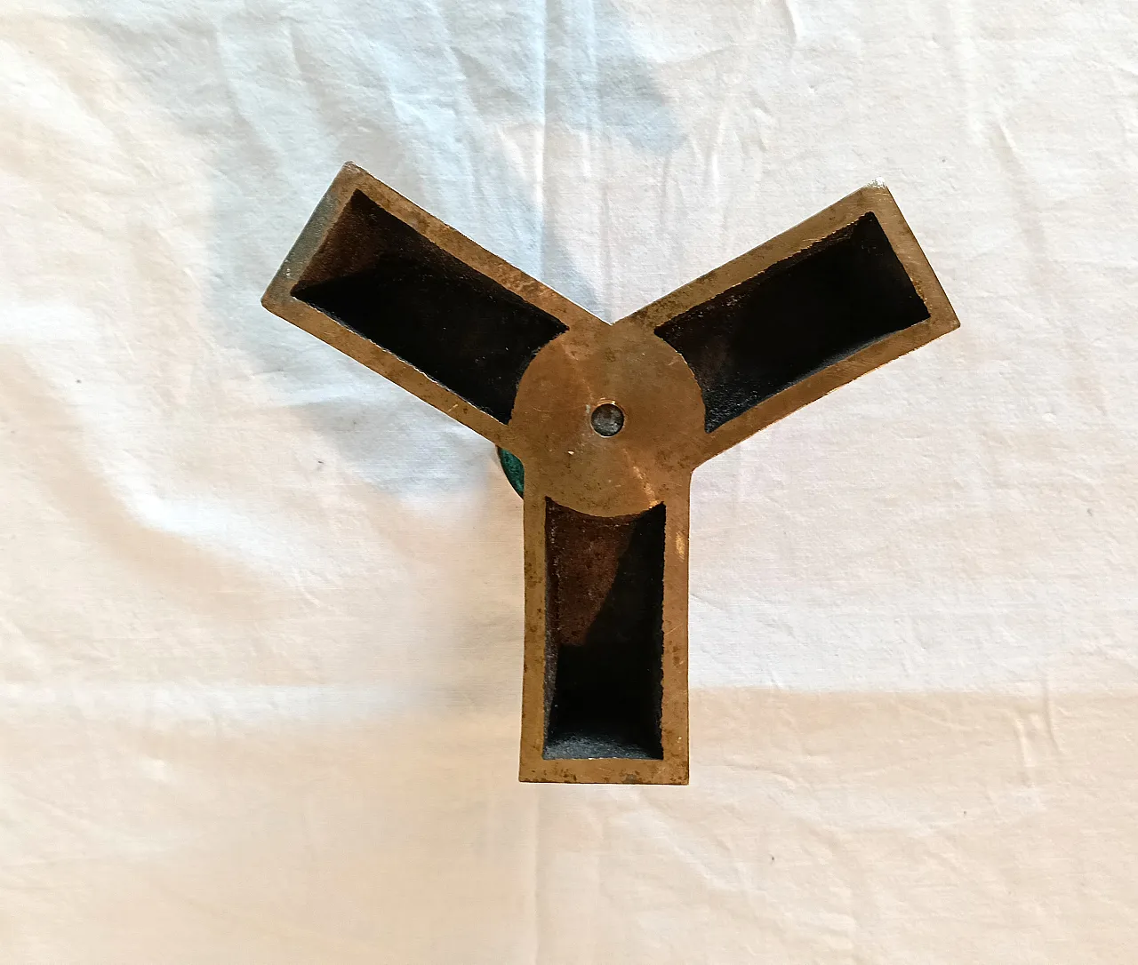 Portacandele in ottone massiccio, anni '60 9