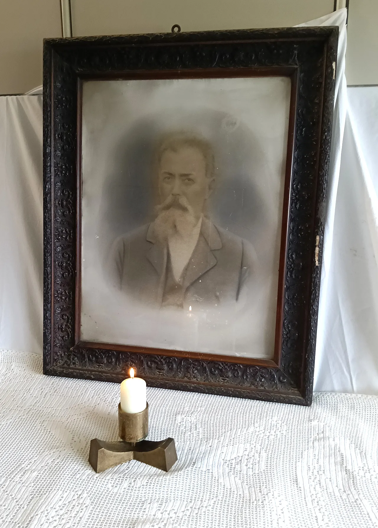 Portacandele in ottone massiccio, anni '60 10