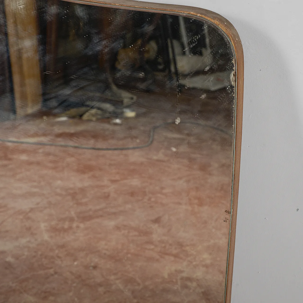 Specchiera sagomata grande con base in legno, '900 1
