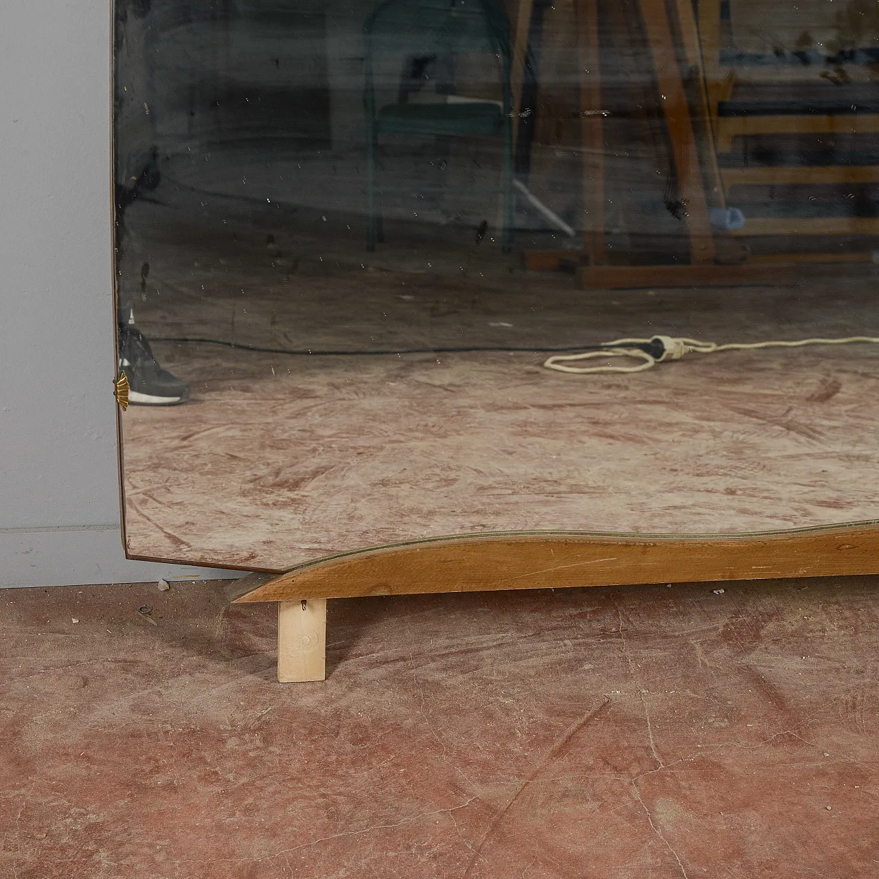 Specchiera sagomata grande con base in legno, '900 4