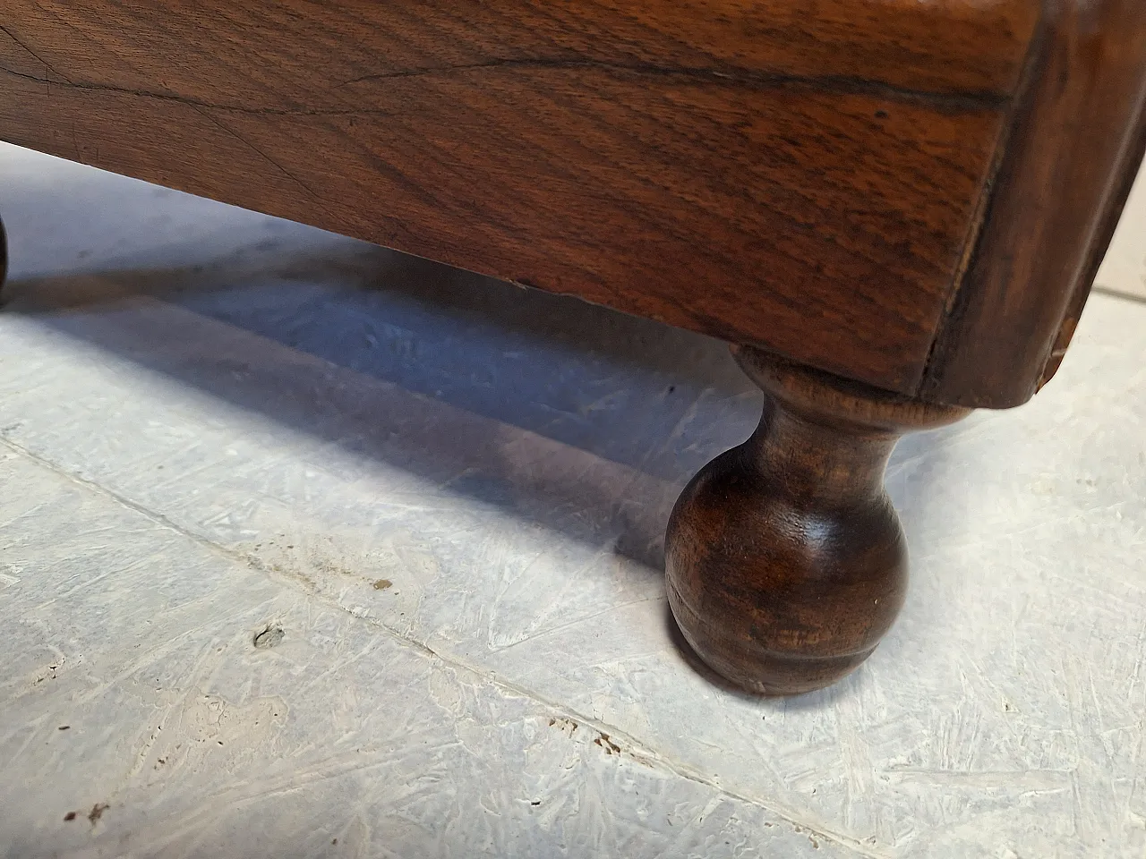 Coppia di comodini Cappuccini noce massello, stile Luigi Filippo, '800 4