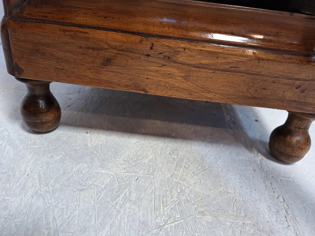 Coppia di comodini Cappuccini noce massello, stile Luigi Filippo, '800 14