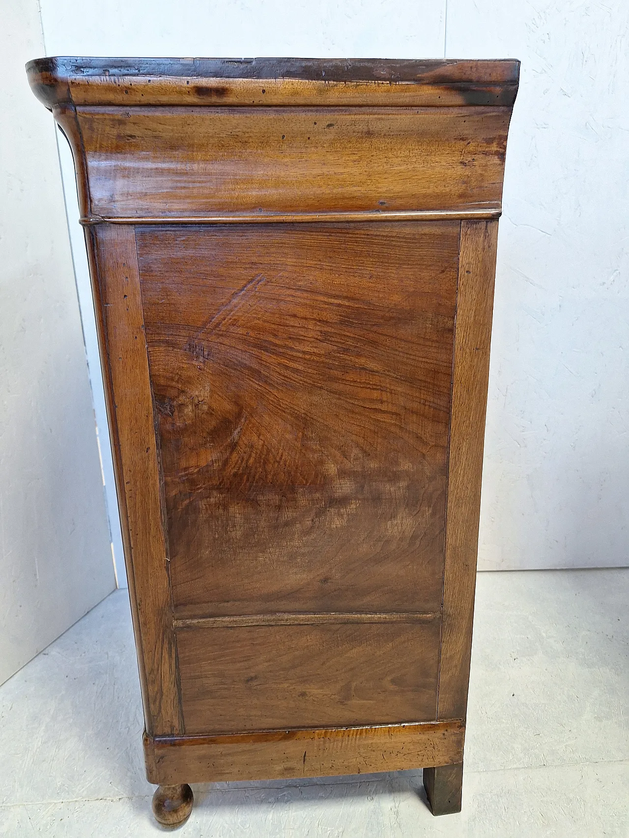 Coppia di comodini Cappuccini noce massello, stile Luigi Filippo, '800 19