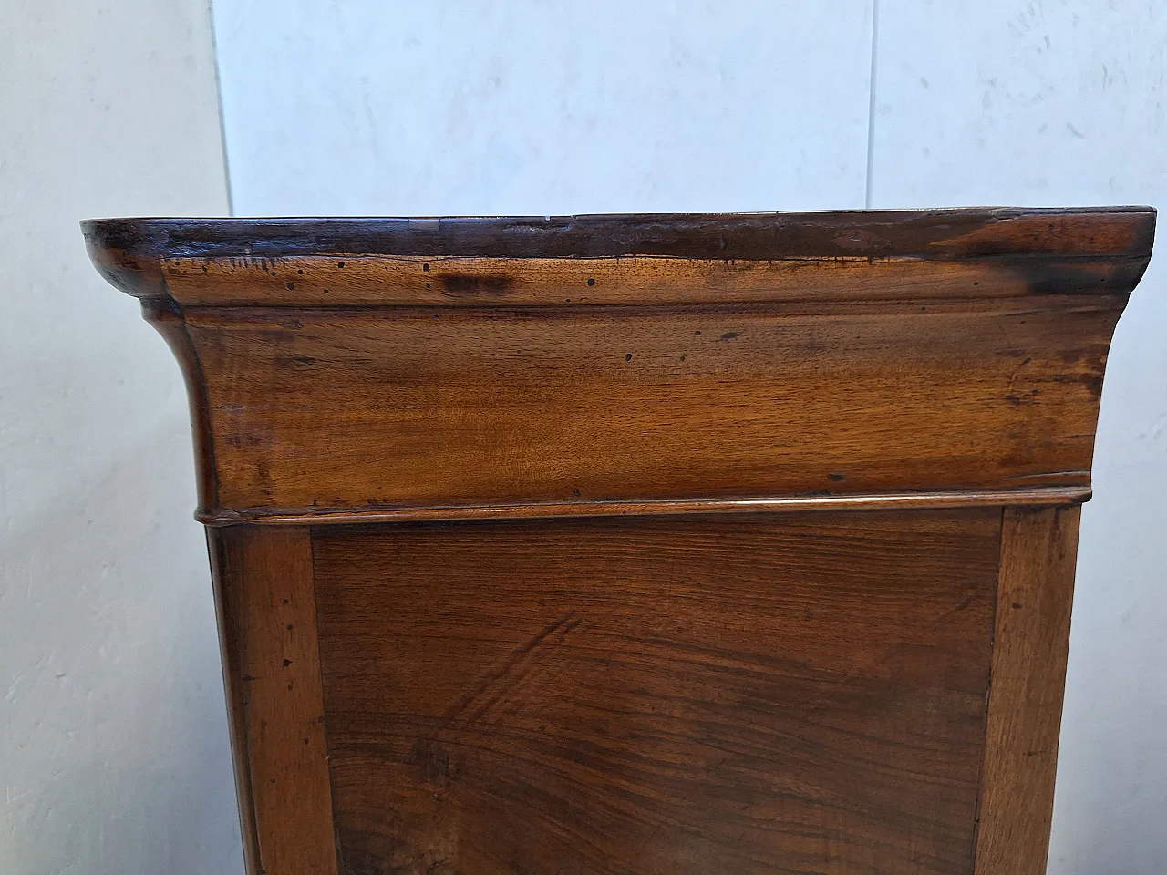 Coppia di comodini Cappuccini noce massello, stile Luigi Filippo, '800 20