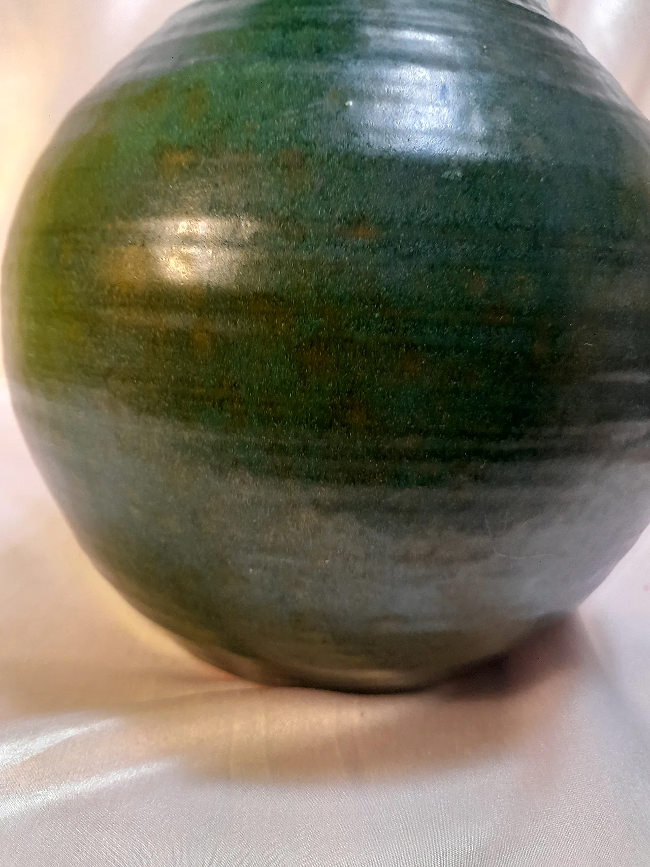 Vaso in terracotta smaltata verde interno nero, anni '70 9