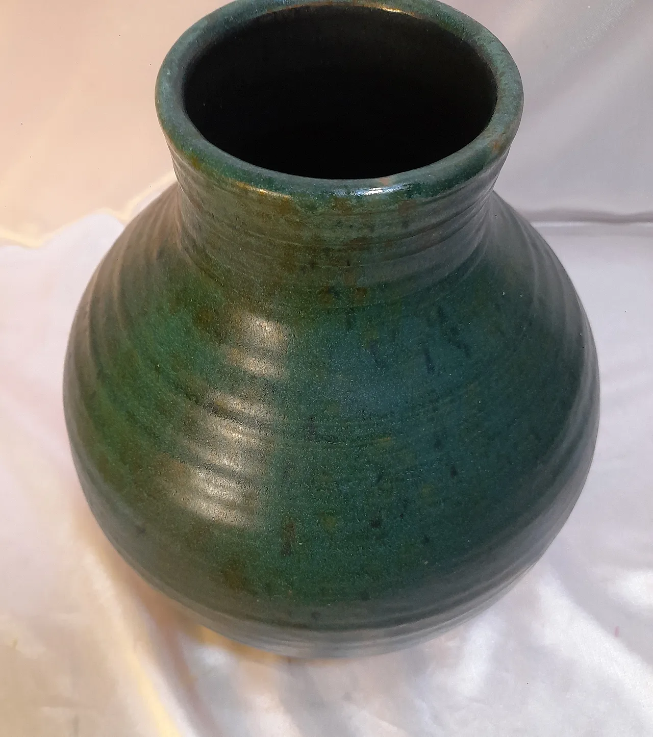 Vaso in terracotta smaltata verde interno nero, anni '70 13