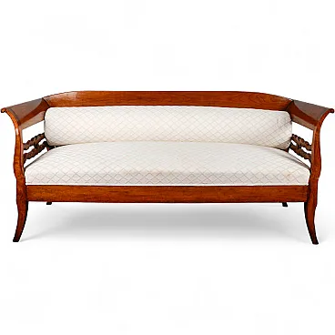 Walnut sofa with roller, 19th century