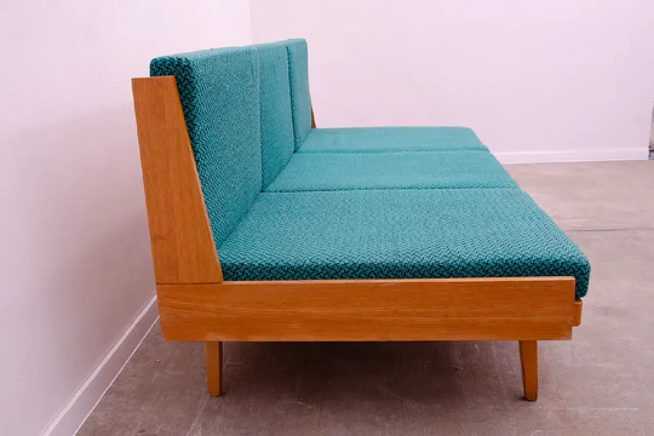 Divano letto pieghevole Mid-Century di Drevotvar, anni '70 10