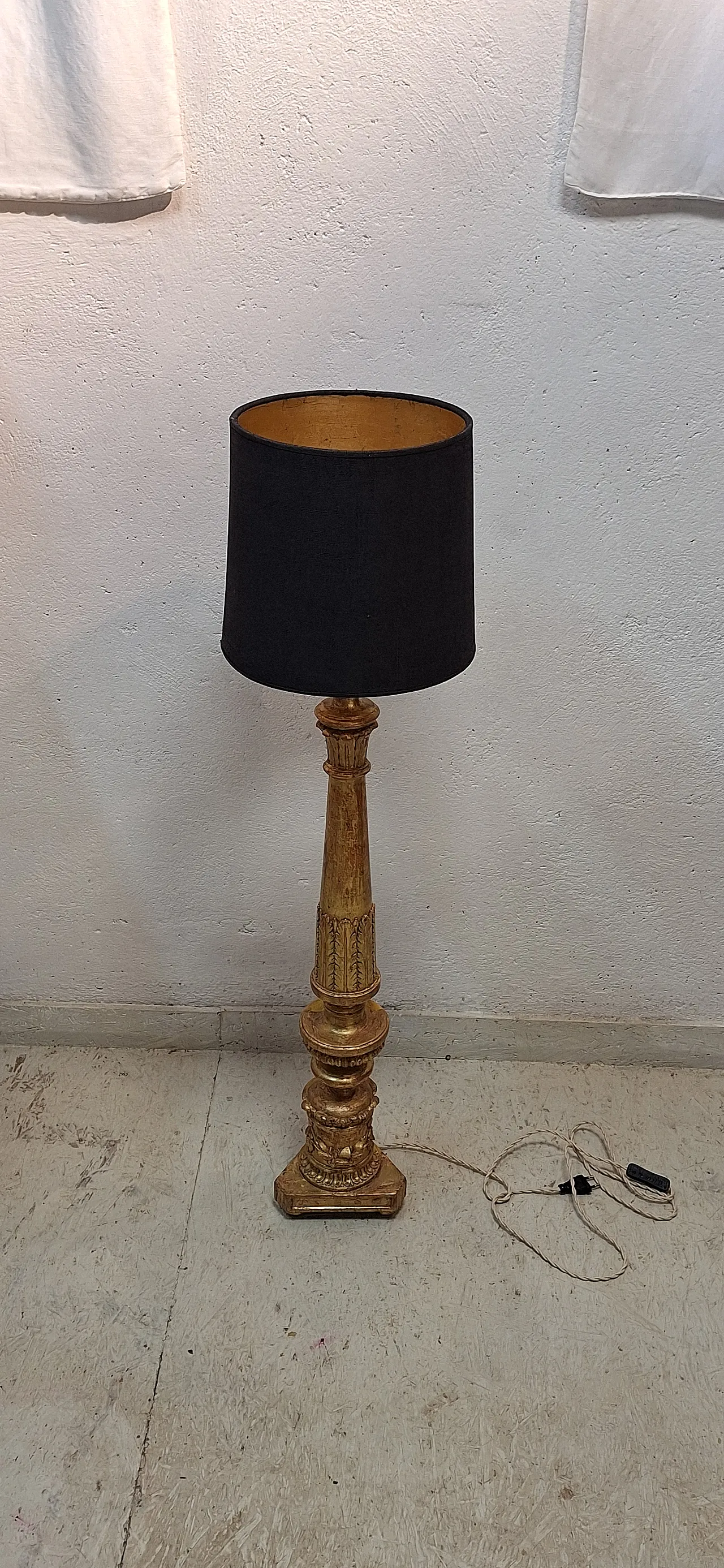 Carved and gilded wooden candelabra, Baroque style, 19th century 1