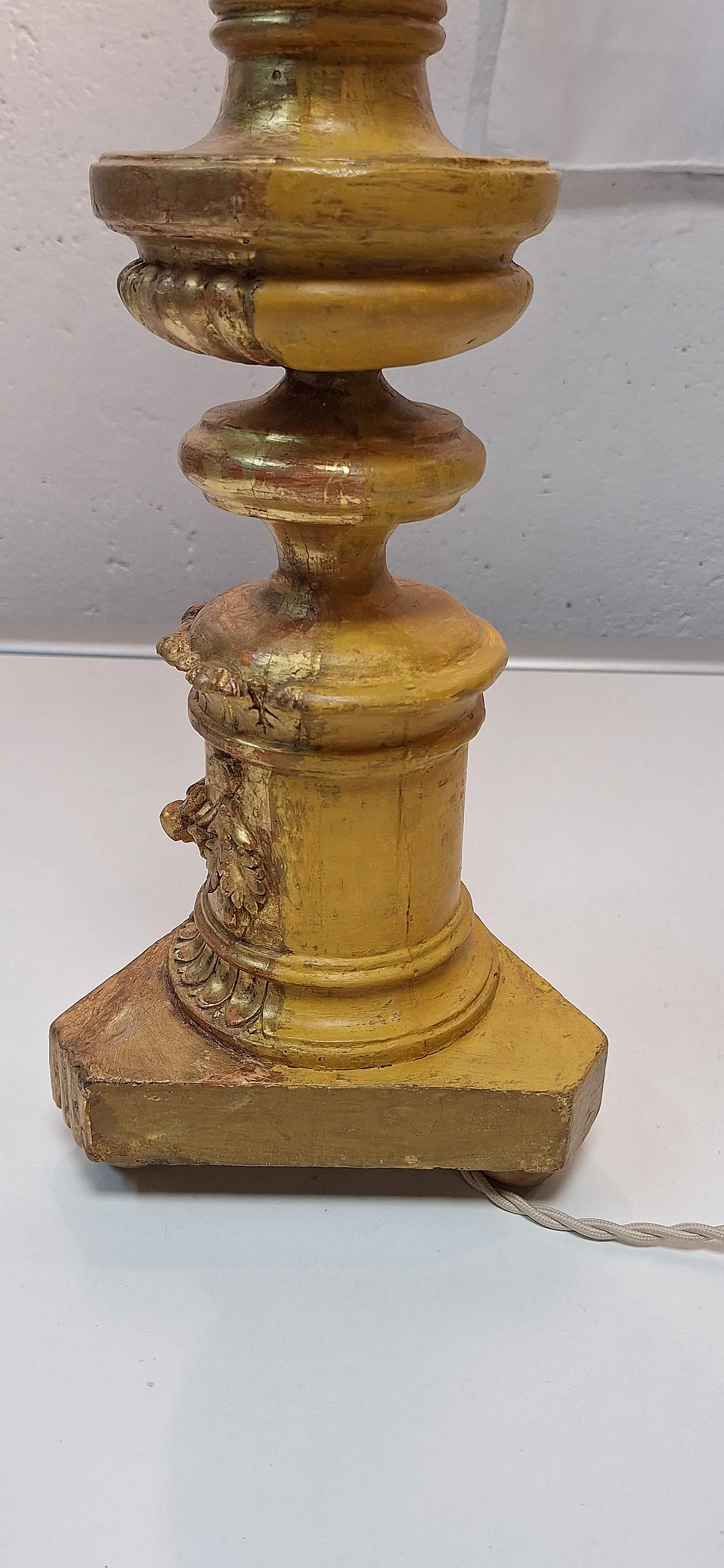 Carved and gilded wooden candelabra, Baroque style, 19th century 7