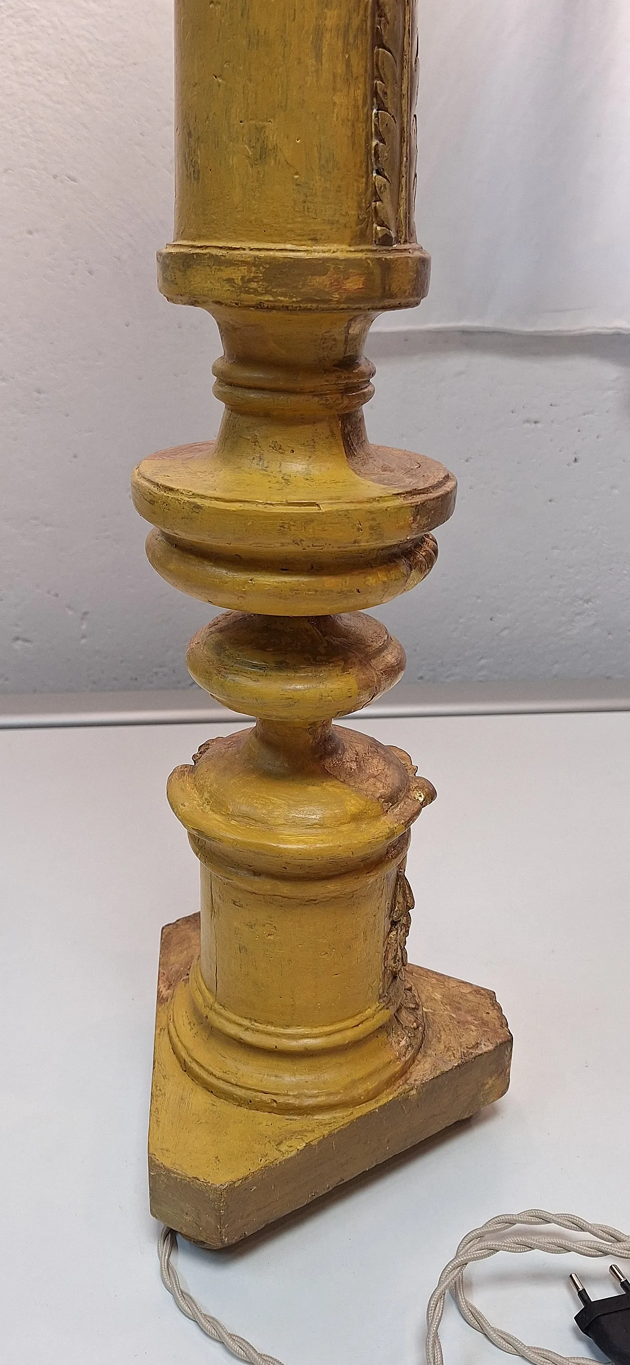 Carved and gilded wooden candelabra, Baroque style, 19th century 10