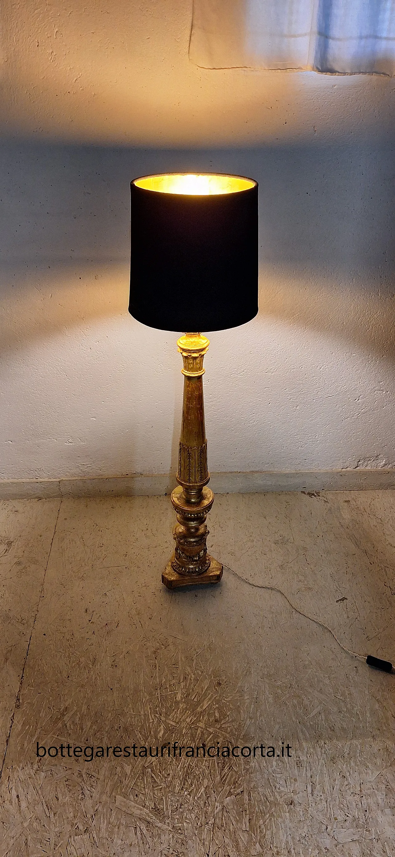 Carved and gilded wooden candelabra, Baroque style, 19th century 18