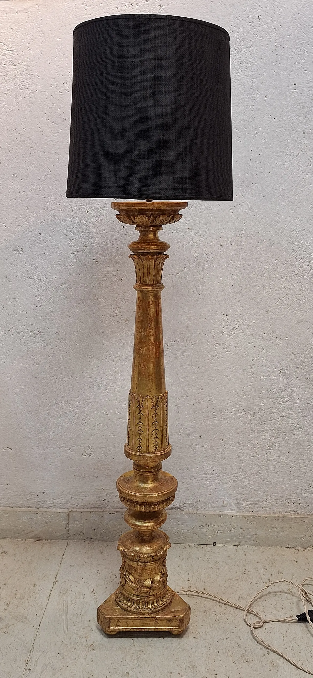 Carved and gilded wooden candelabra, Baroque style, 19th century 24