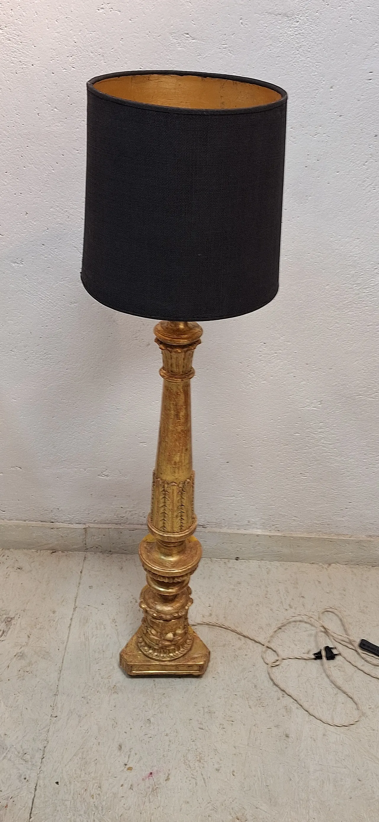 Carved and gilded wooden candelabra, Baroque style, 19th century 25