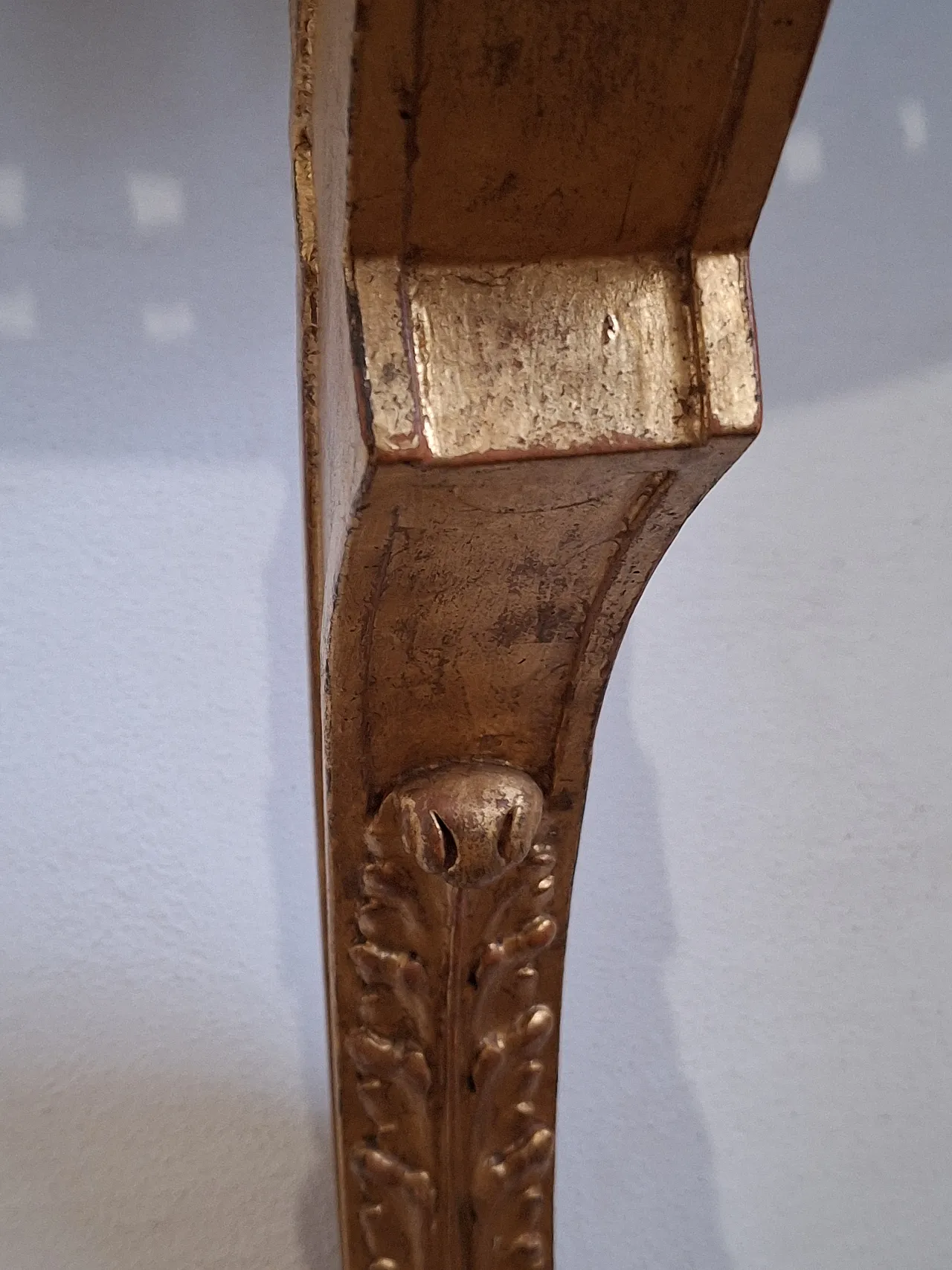 Console table carved wood with gilded leaf and faux marble top, 20th c 6