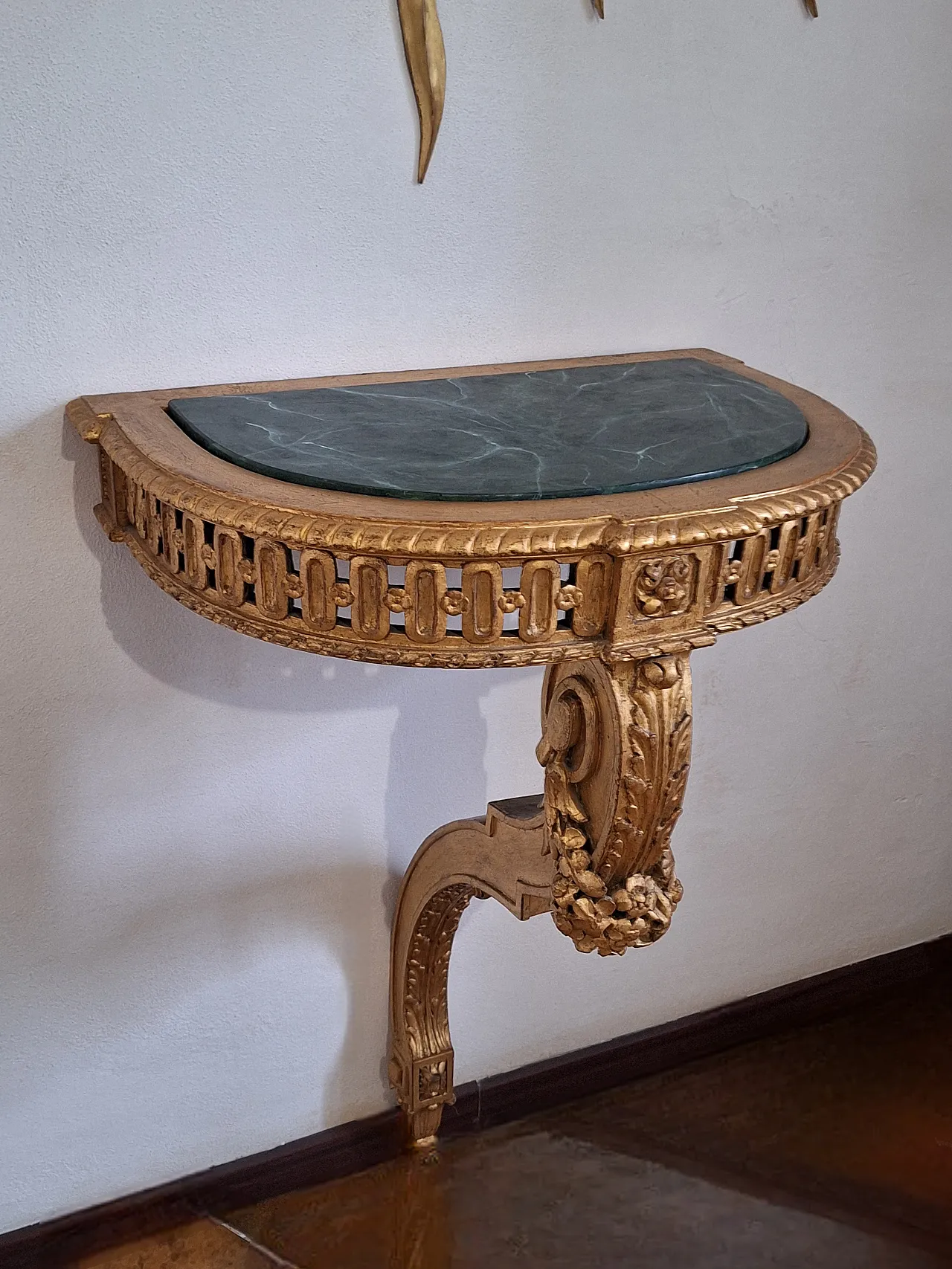 Console table carved wood with gilded leaf and faux marble top, 20th c 10