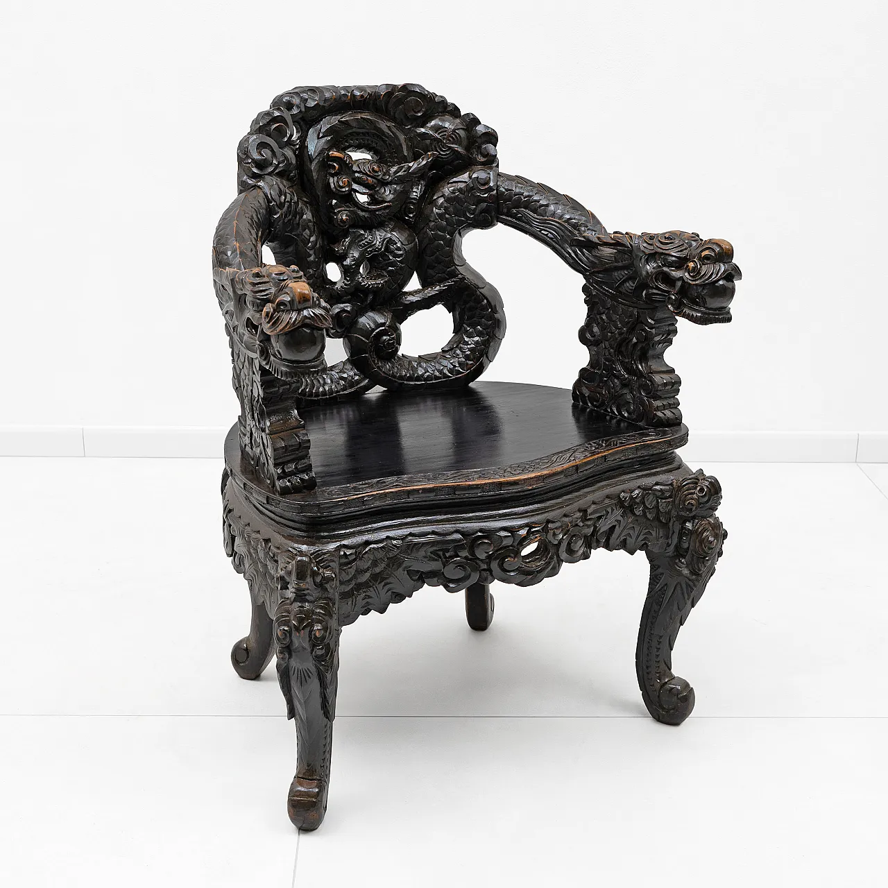 Pair of carved dragon armchairs Chinese Qing dynasty, 19th century 5