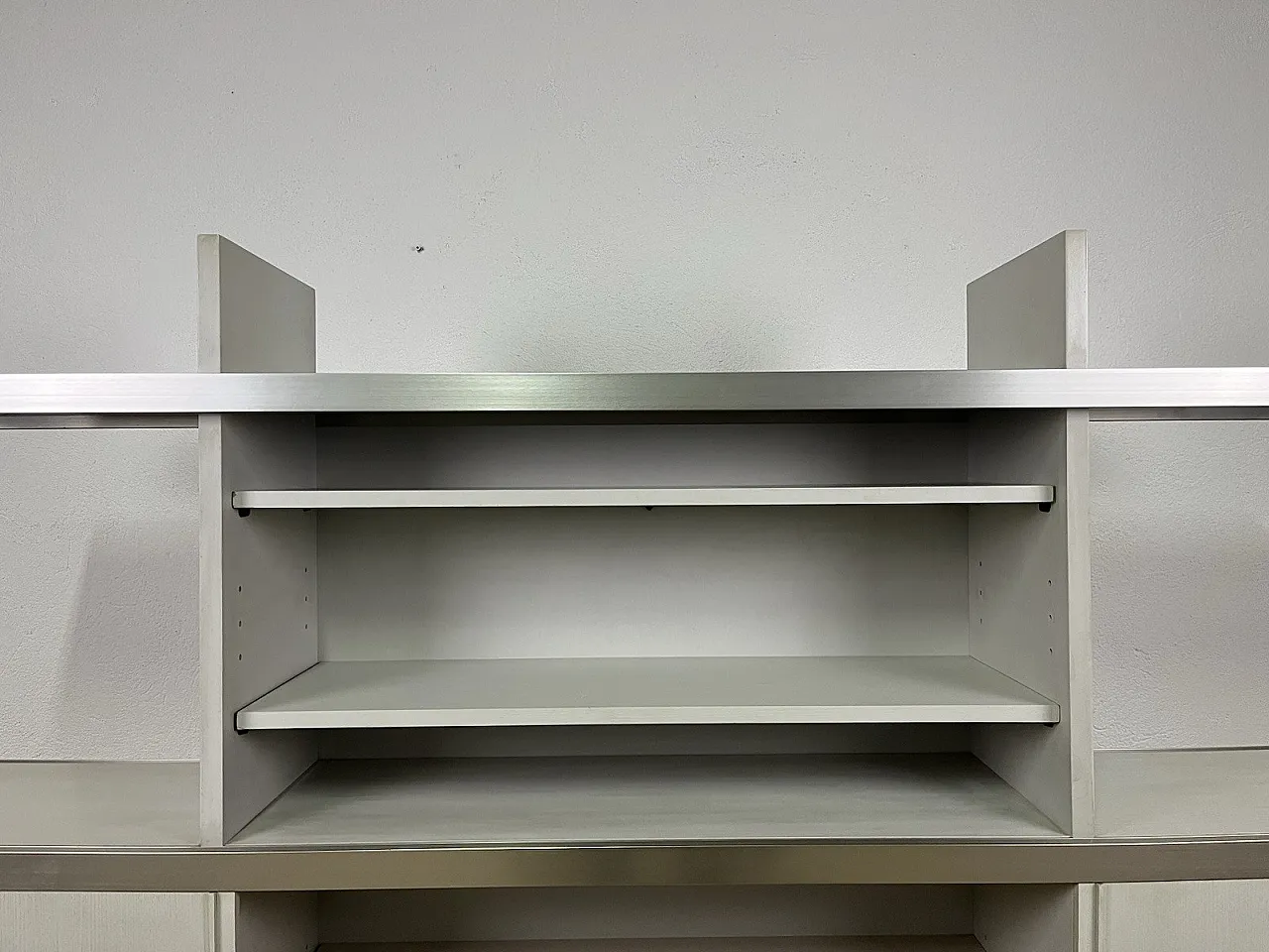 Steel and wood bookcase by Angelo Mangiarotti for Poltronova, 1960s 8