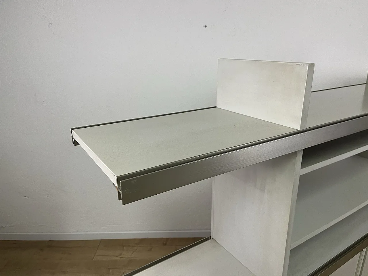 Steel and wood bookcase by Angelo Mangiarotti for Poltronova, 1960s 17