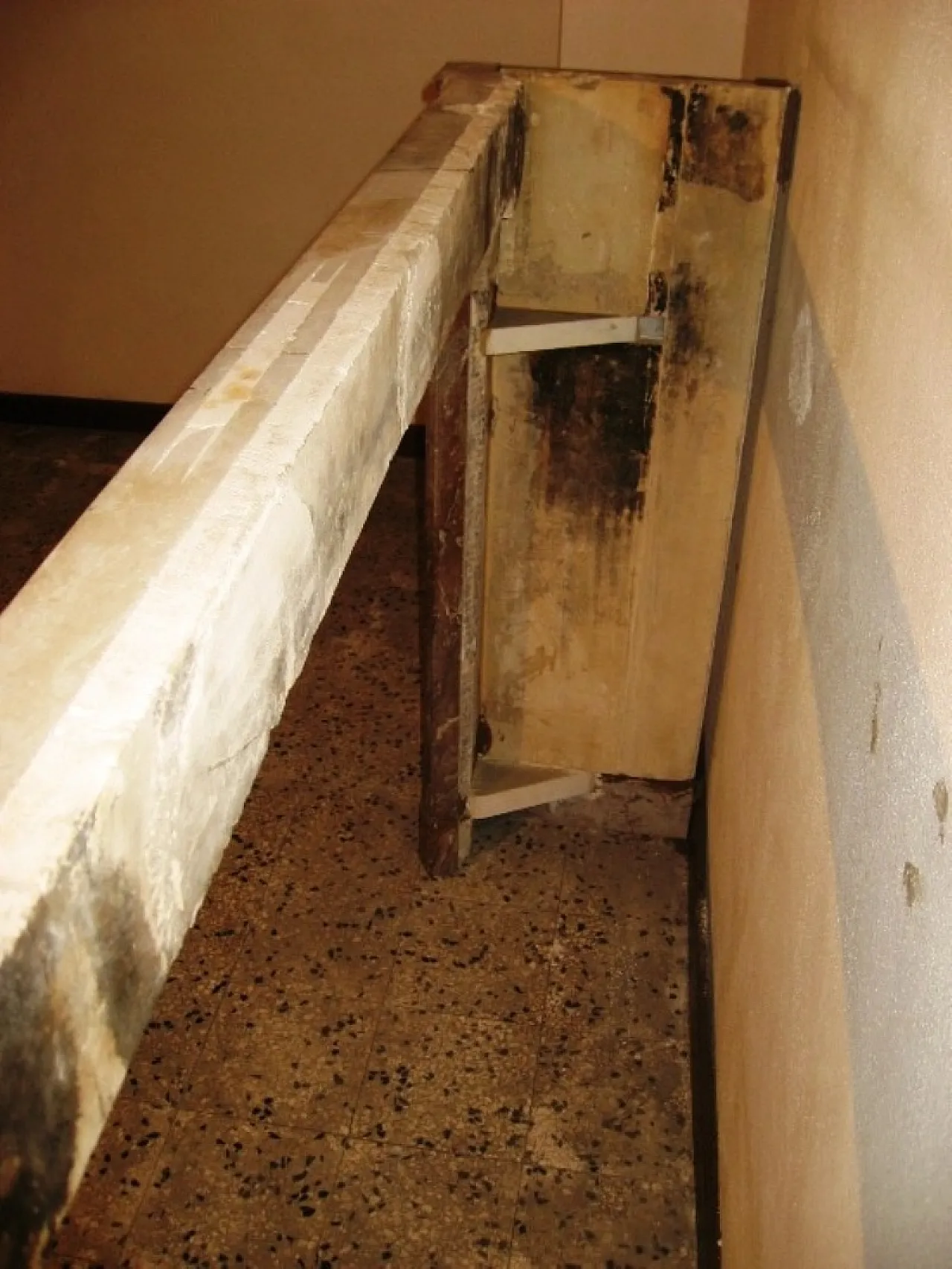 Fireplace in Belgian breccia marble, 29th century 10