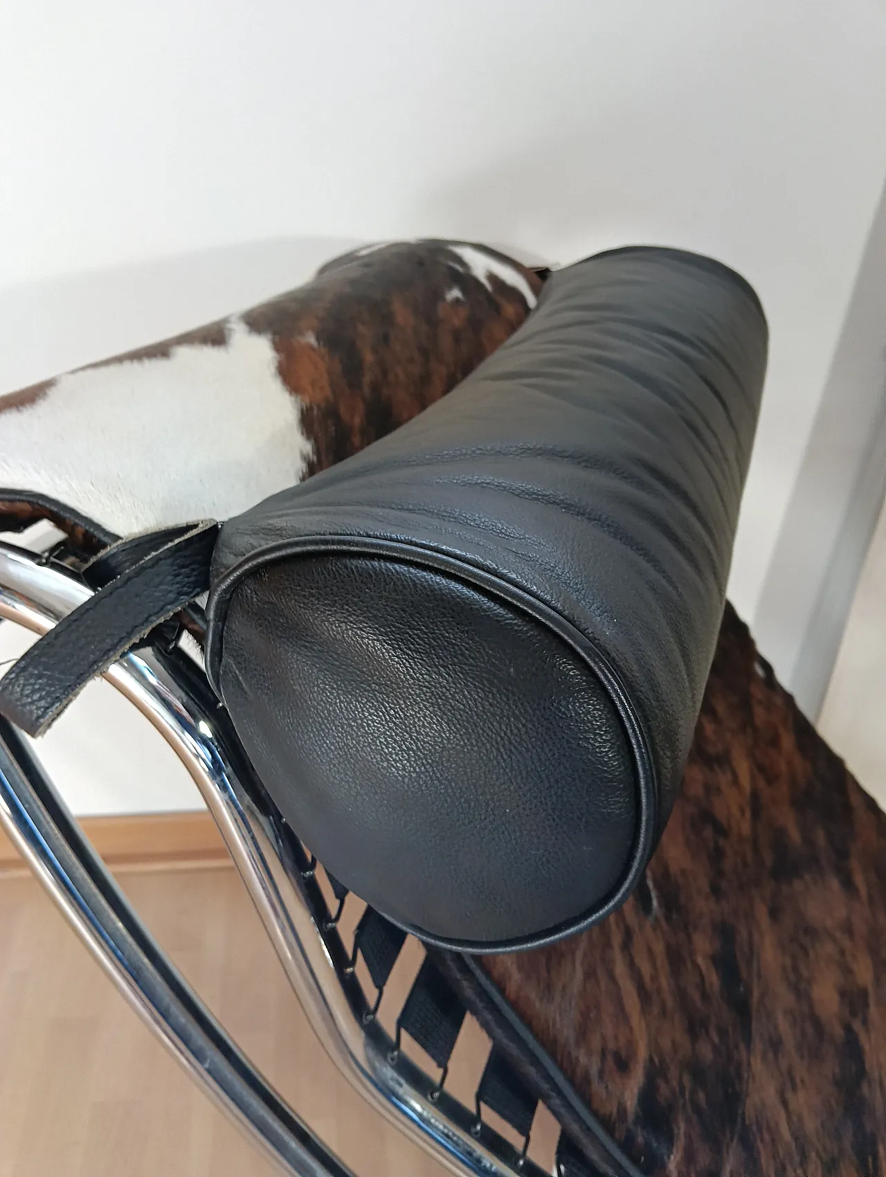 Chaise Longue LC4 in pelo maculato Brown di Mdf Italia, anni 2000 5